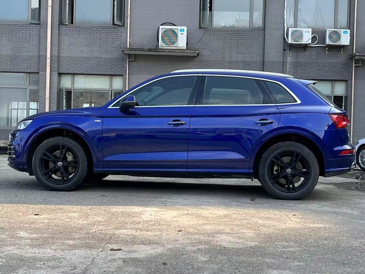 2019年2月奧迪 奧迪Q5L  2018款  45 TFSI 尊享風(fēng)雅型 國(guó)VI