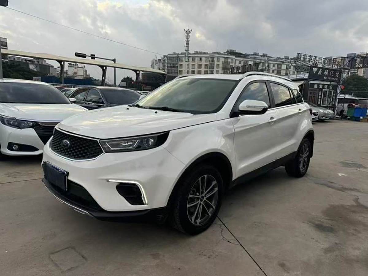 福特 領(lǐng)界  2019款  EcoBoost 145 CVT鉑領(lǐng)型 國(guó)VI圖片