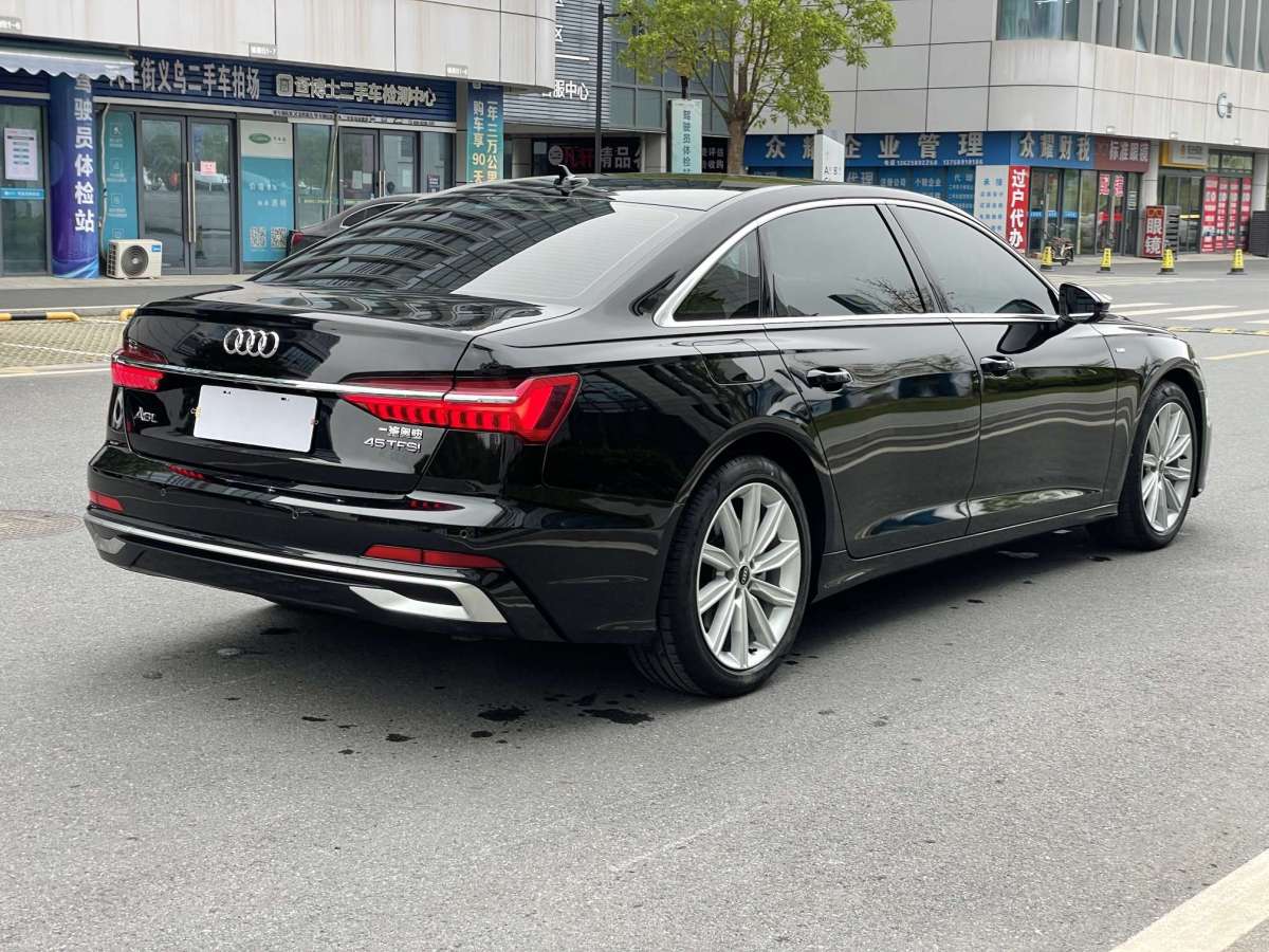 奧迪 奧迪A6L  2023款 45 TFSI 臻選致雅型圖片