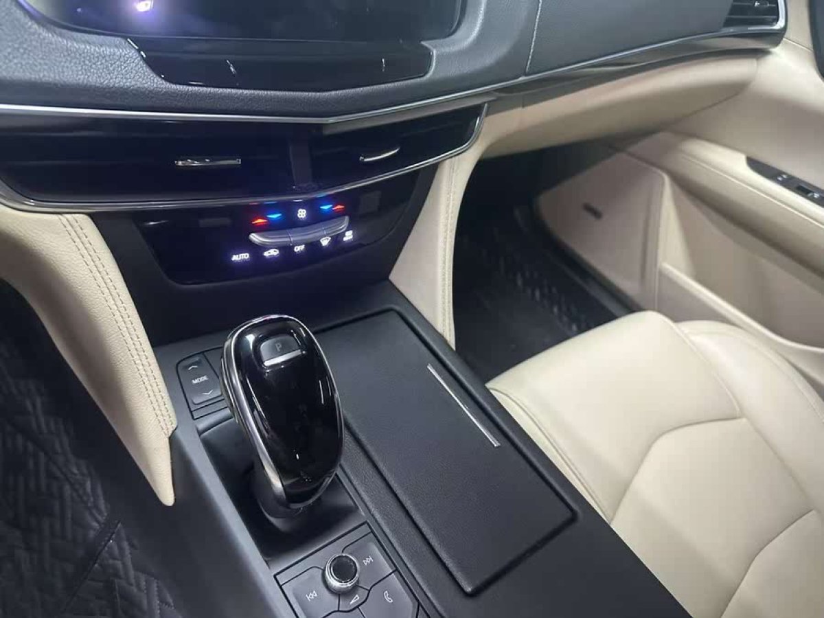 凱迪拉克 CT6  2019款 28T 時尚型圖片