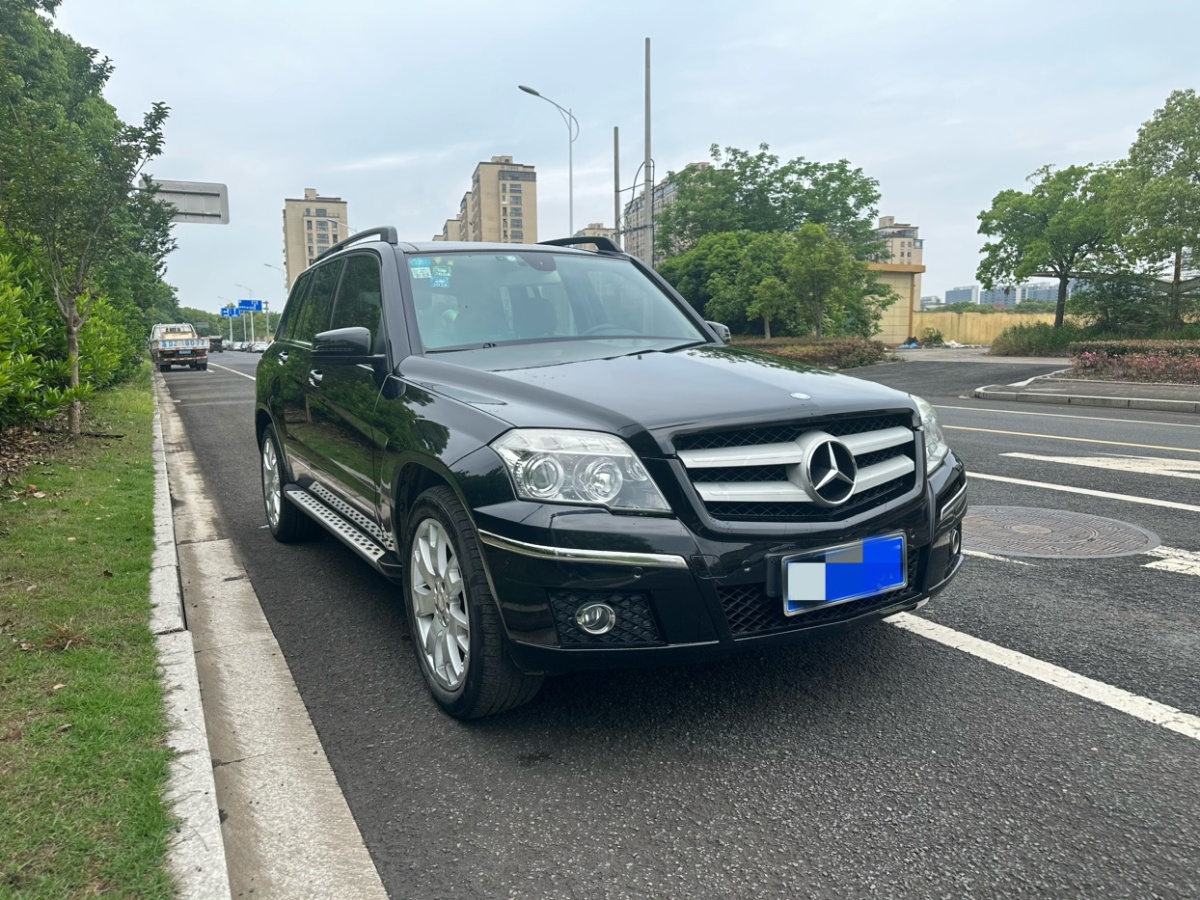 奔驰 奔驰GLK级  2011款 GLK 300 4MATIC 动感型图片