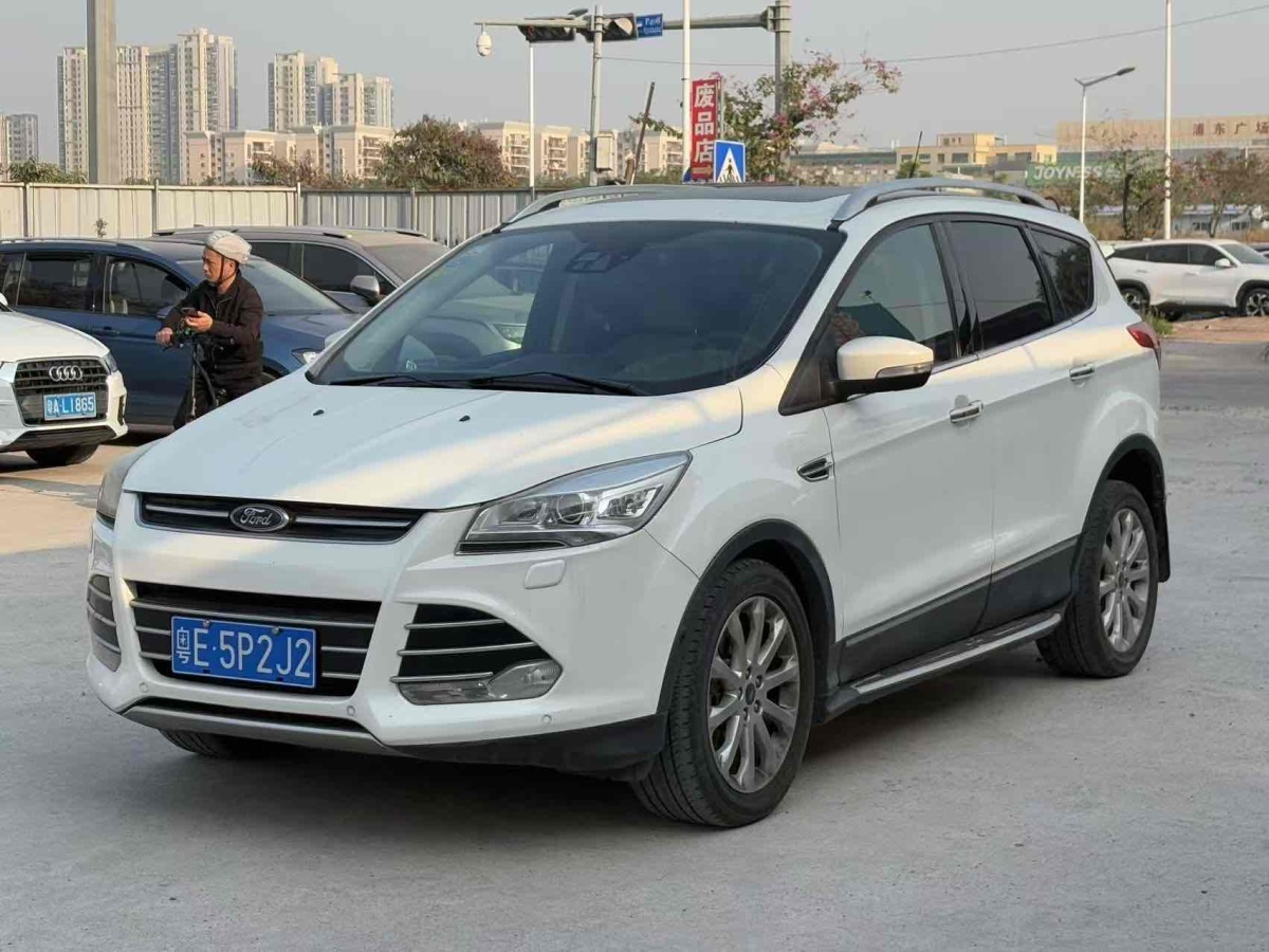 福特 翼虎  2013款 2.0L GTDi 四驅(qū)尊貴型圖片