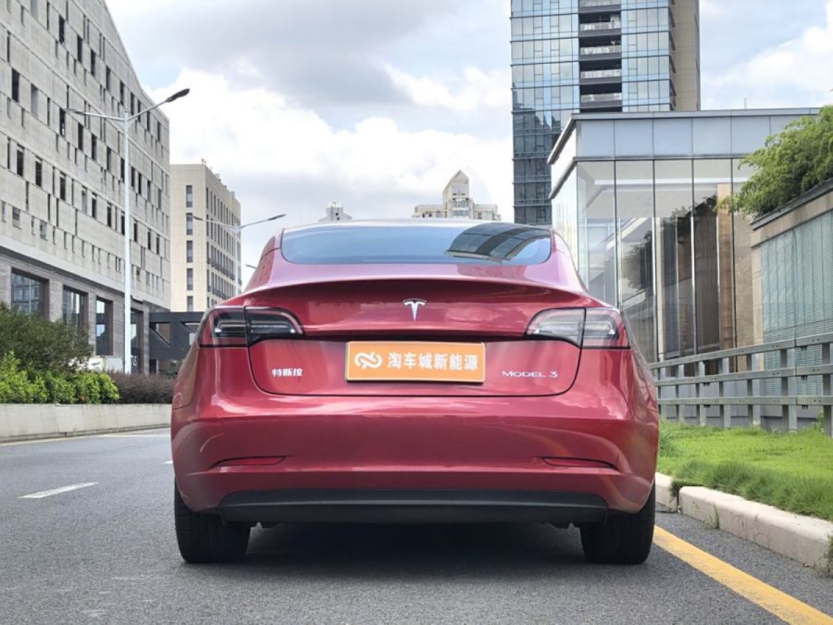 特斯拉 Model Y  2021款 改款 標(biāo)準(zhǔn)續(xù)航后驅(qū)升級版圖片