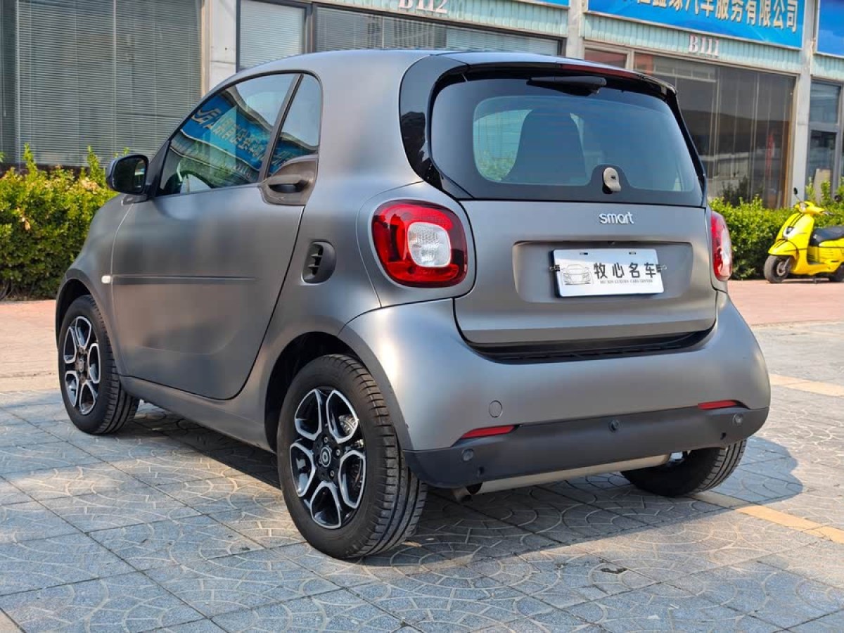 smart fortwo  2019款 0.9T 66千瓦硬頂動(dòng)擎版 國VI圖片