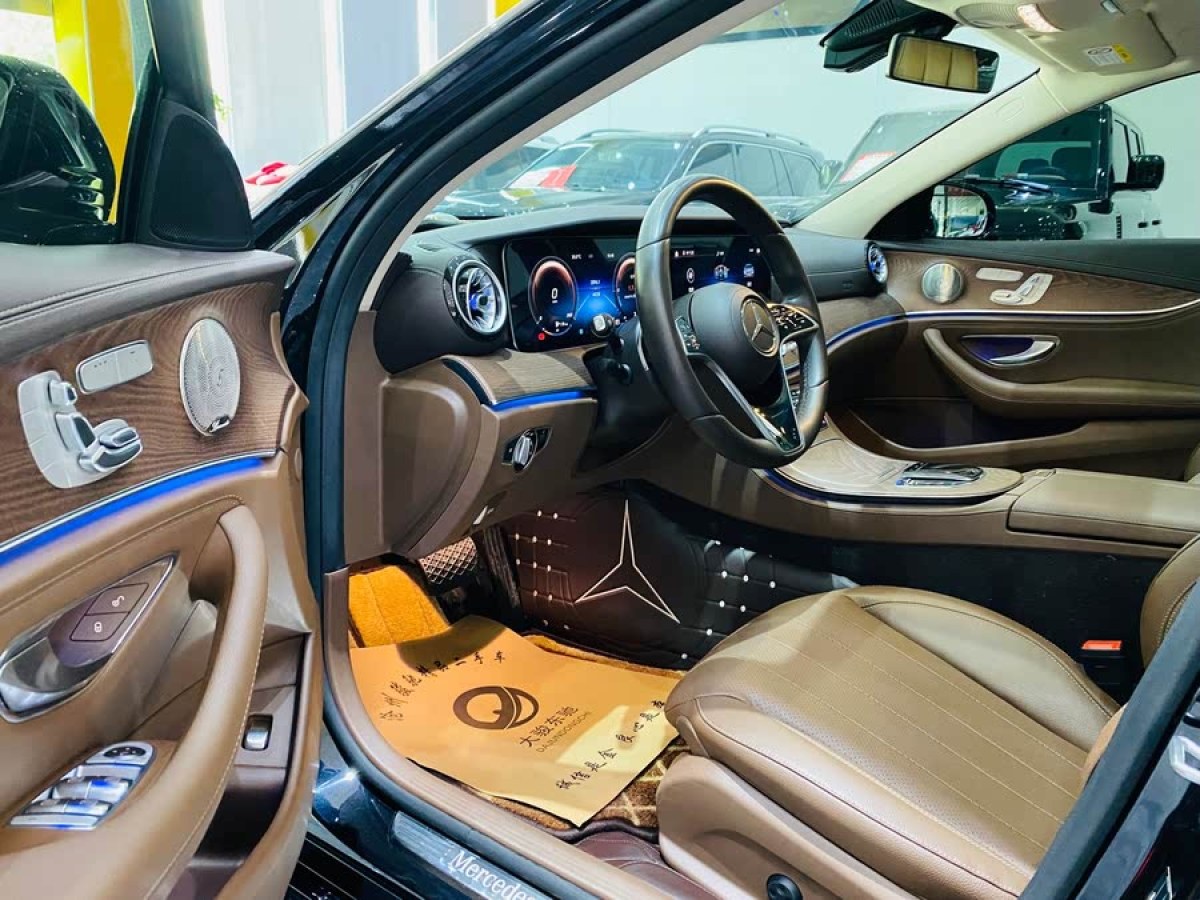 奔馳 奔馳E級(jí)  2021款 改款 E 300 L 豪華型圖片