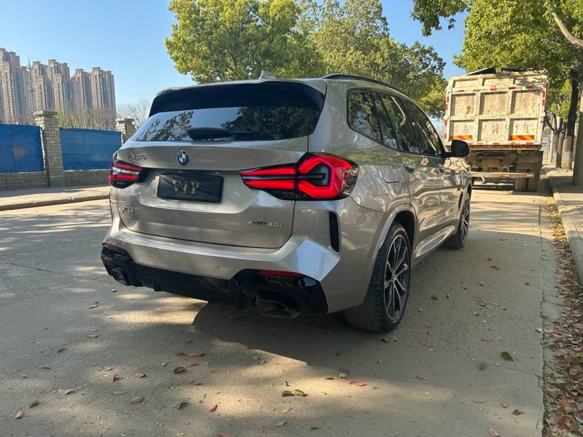 寶馬 寶馬X3  2022款 xDrive30i 領(lǐng)先型 M曜夜套裝圖片