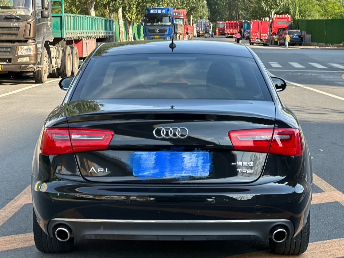 奧迪 奧迪A6L  2012款 TFSI 標(biāo)準(zhǔn)型圖片