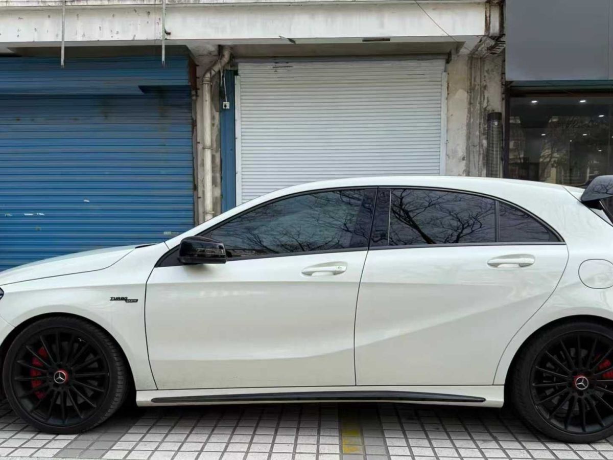 奔馳 奔馳A級(jí)AMG  2016款 AMG A 45 4MATIC圖片