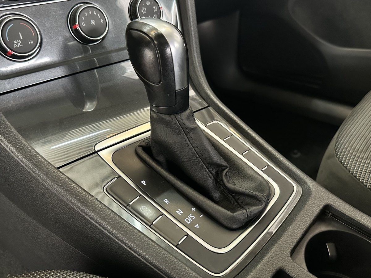 大眾 高爾夫  2018款 230TSI 自動舒適型圖片