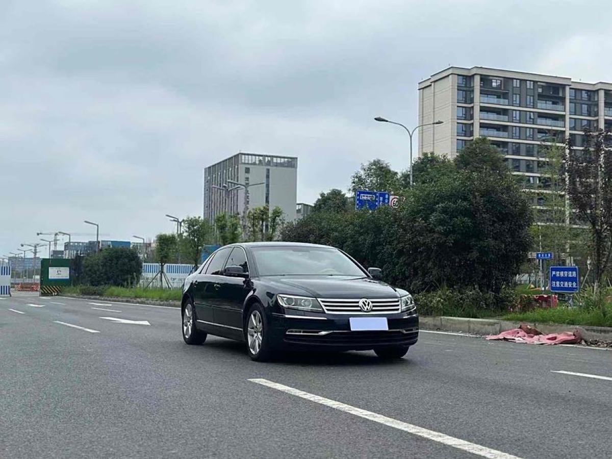 大眾 輝騰  2011款 3.6L V6 5座加長(zhǎng)商務(wù)版圖片