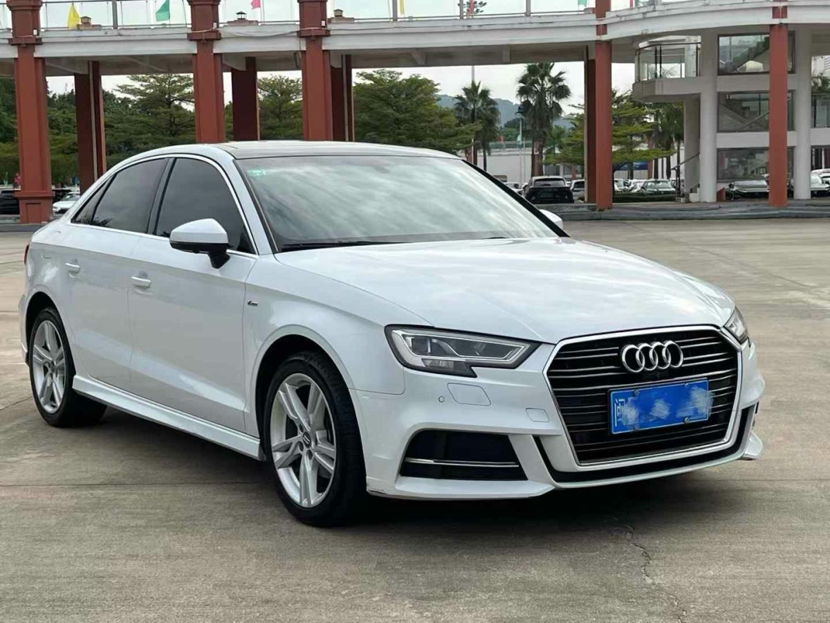 奧迪 奧迪A3  2019款 A3 35TFSI Limousine時(shí)尚型圖片