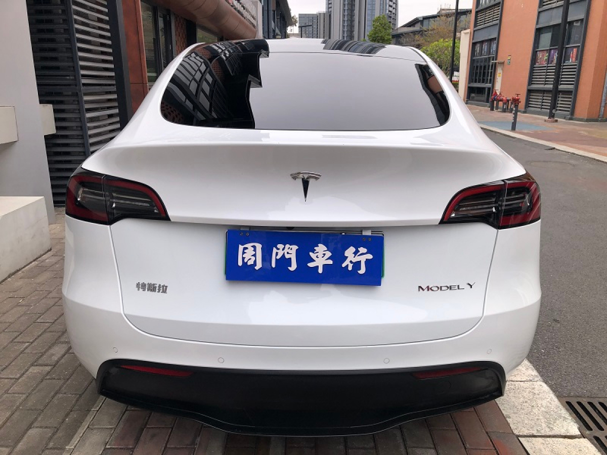 特斯拉 Model Y  2022款 改款 后輪驅(qū)動版圖片