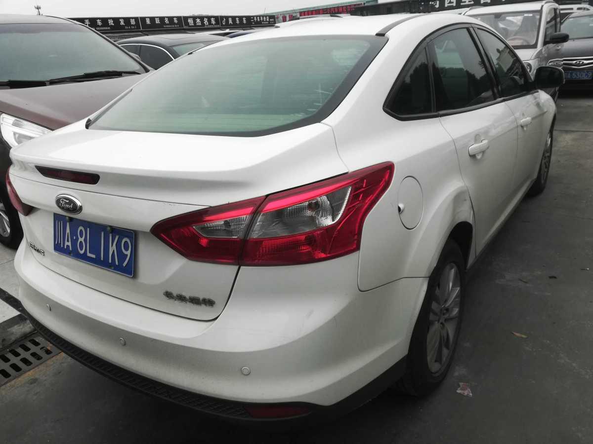 福特 ?？怂? 2012款 三廂 1.6L 自動(dòng)舒適型圖片