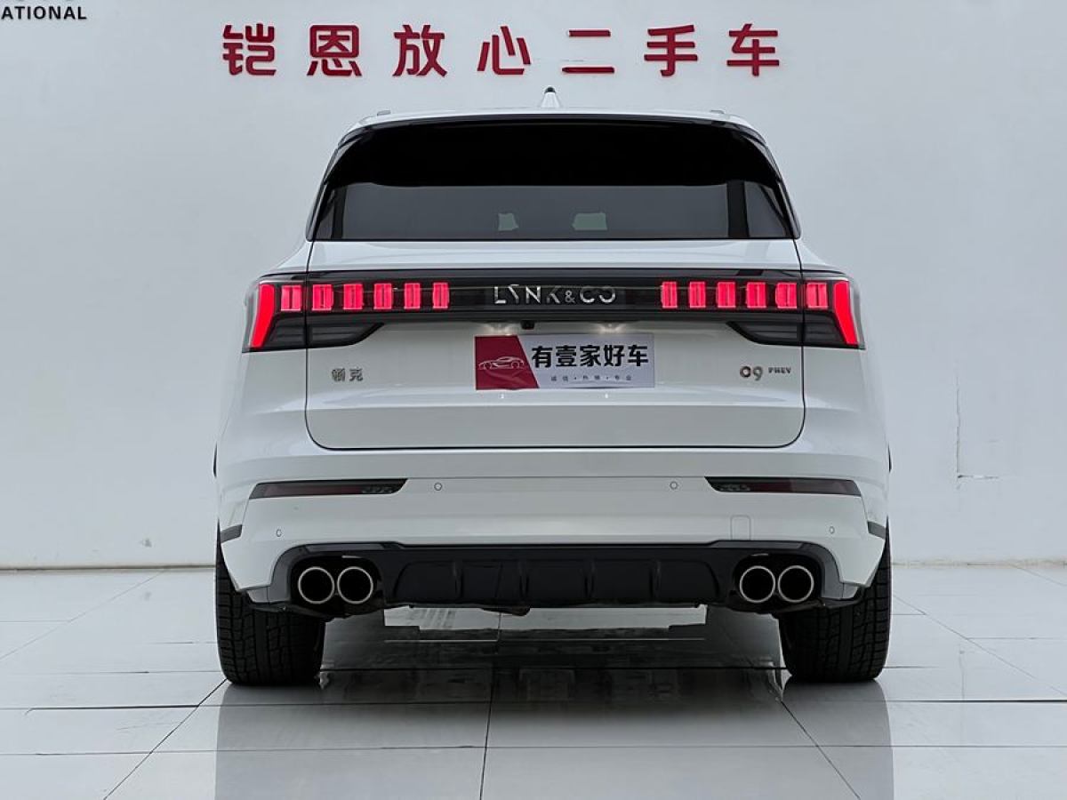 領(lǐng)克 領(lǐng)克09新能源  2021款 2.0T PHEV Ultra 六座圖片