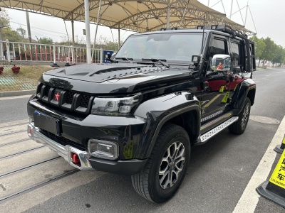 北京 BJ40 2.0T 自動四驅(qū)城市獵人版至尊型圖片