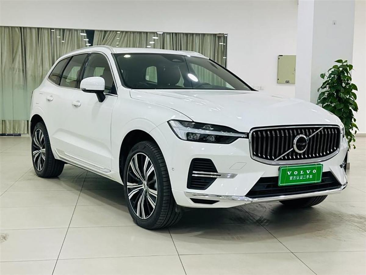 沃爾沃 XC60新能源  2025款 插電式混動 長續(xù)航四驅(qū)智遠豪華版圖片