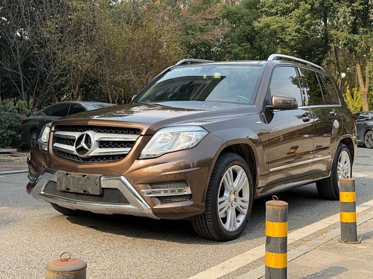 奔馳 奔馳GLK級(jí)  2015款 GLK 260 4MATIC 動(dòng)感型 極致版圖片