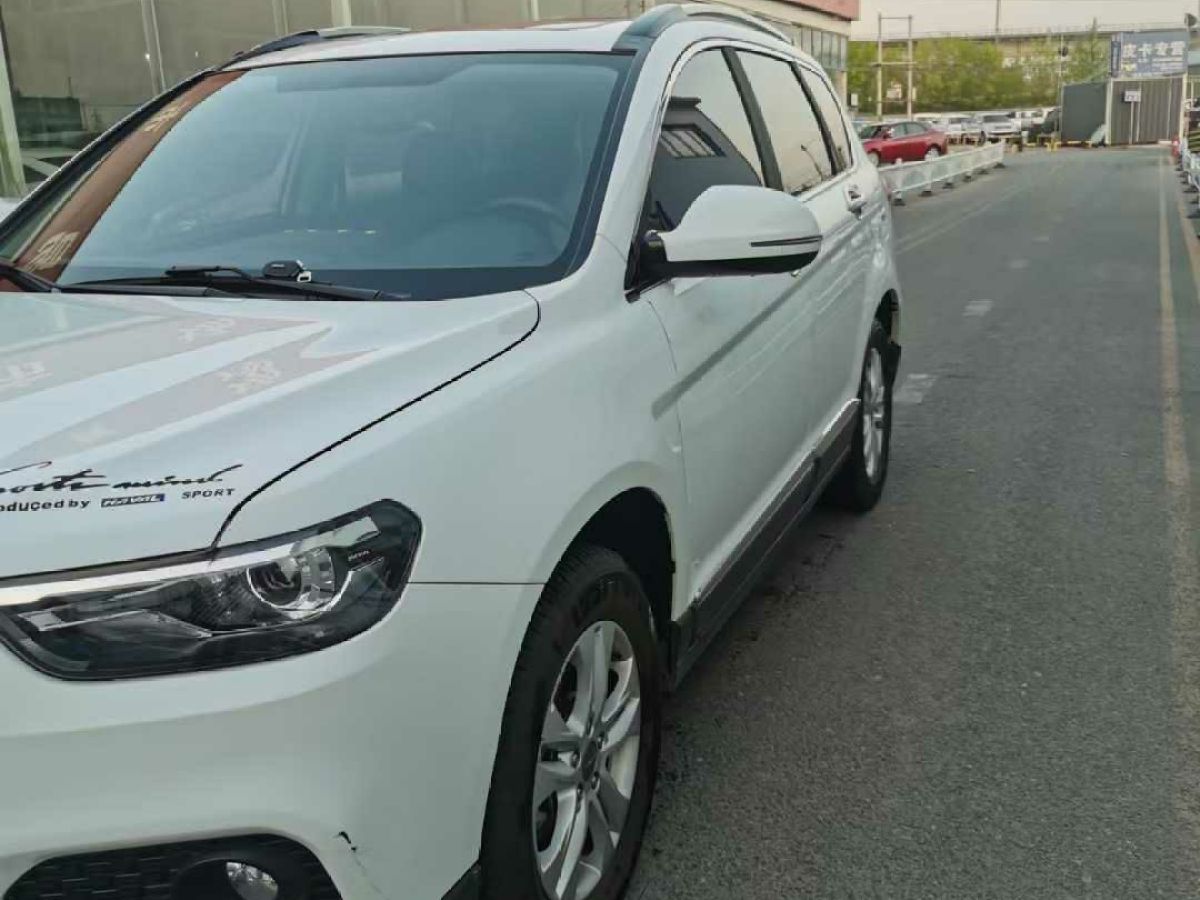 哈弗 H6  2016款 1.5T 手動兩驅(qū)精英型圖片