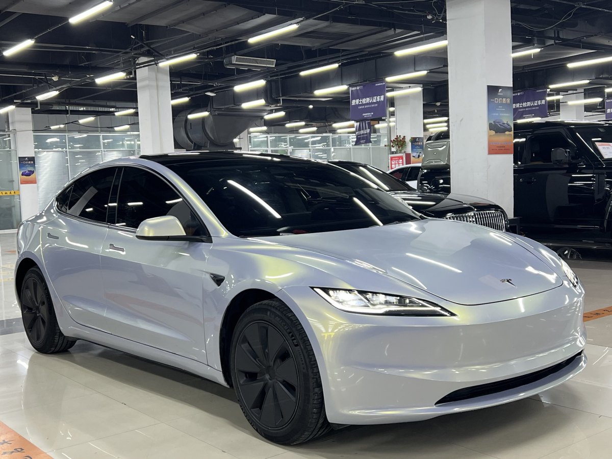 特斯拉 Model 3  2023款 煥新版 后輪驅(qū)動(dòng)圖片