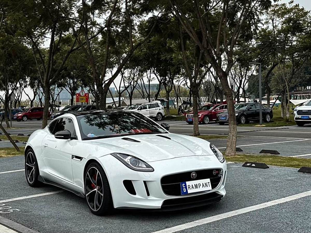 2017年5月捷豹 F-TYPE  2016款 3.0T 硬頂版