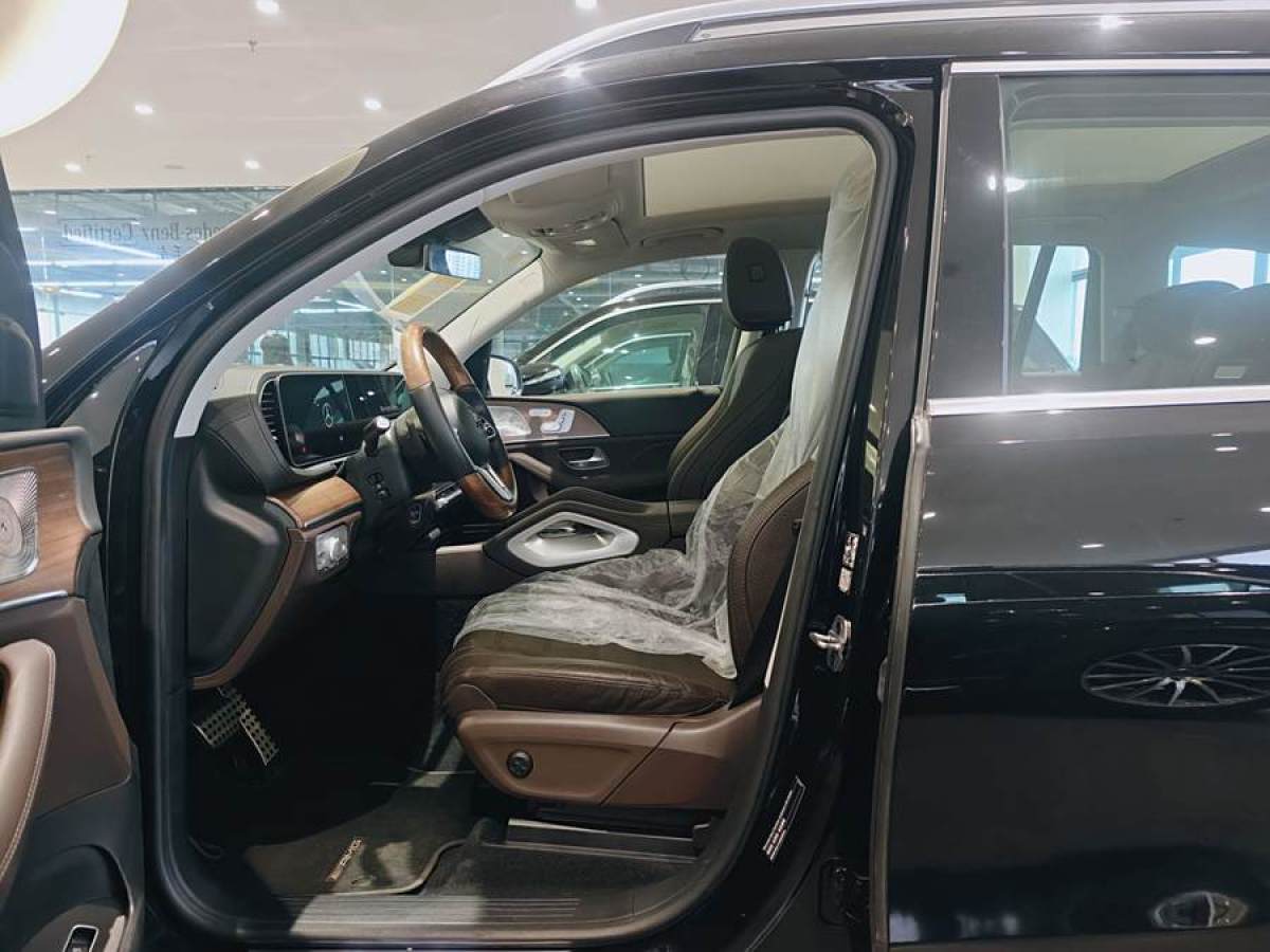 奔馳 奔馳GLS  2023款 改款 GLS 450 4MATIC 豪華型圖片