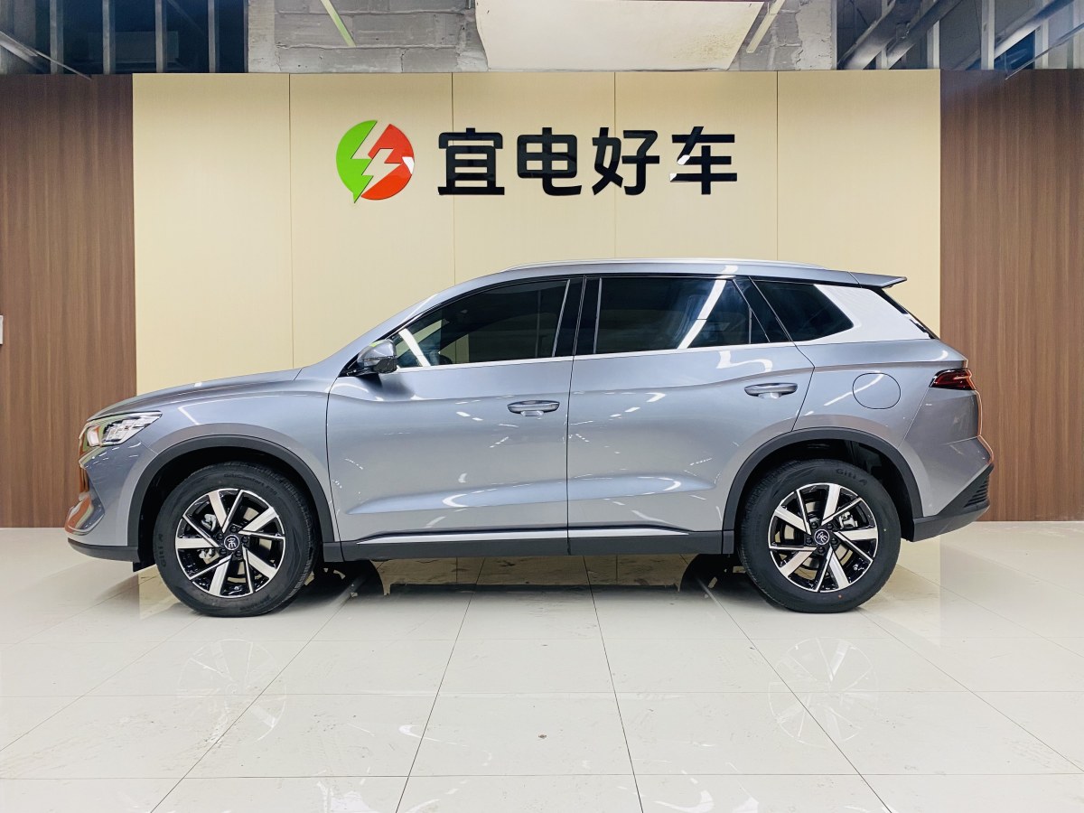 比亞迪 宋Pro新能源  2024款 榮耀版 DM-i 71KM領(lǐng)航型圖片