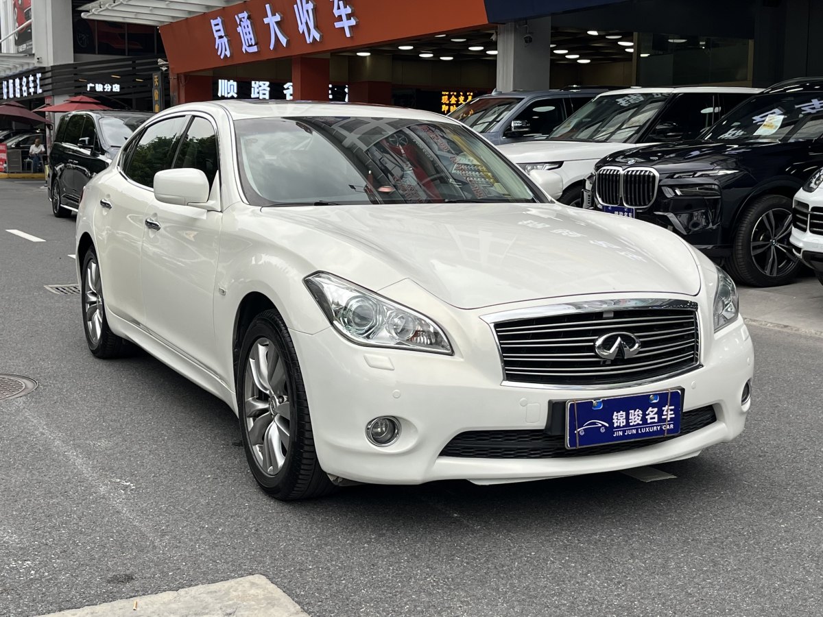 2014年10月英菲尼迪 Q70  2013款 Q70L 2.5L 舒適版