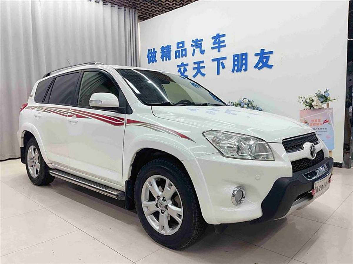 豐田 RAV4榮放  2011款 2.4L 自動四驅(qū)豪華版圖片