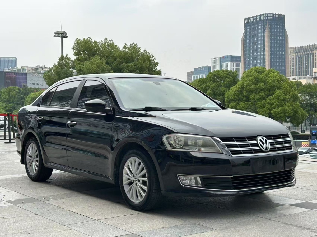 大眾 朗逸  2013款 改款 1.4TSI DSG豪華版圖片