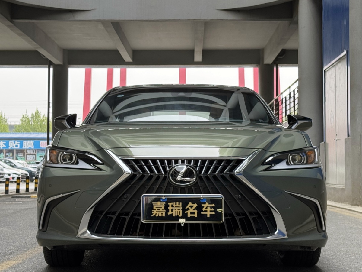 2023年10月雷克薩斯 ES  2022款 200 卓越版