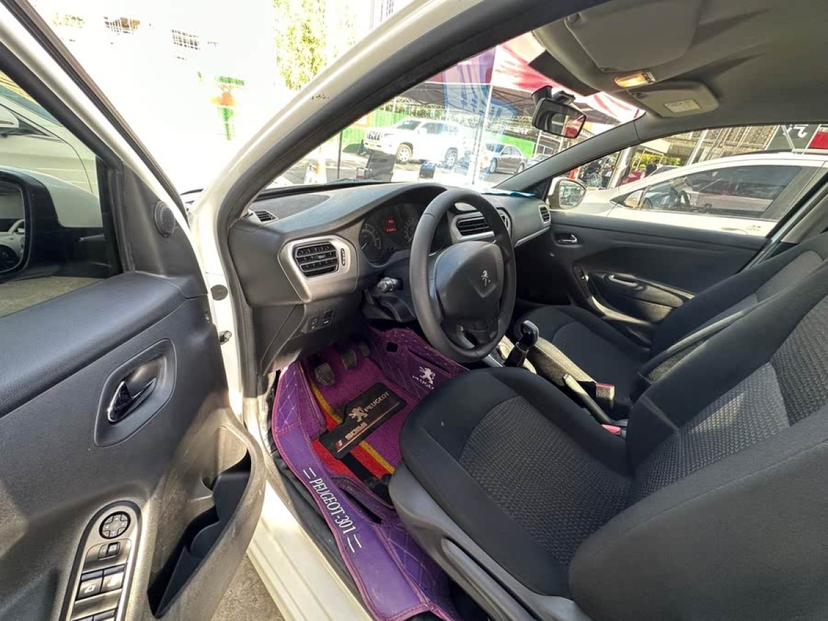 標(biāo)致 301  2014款 1.6L 手動(dòng)舒適版圖片