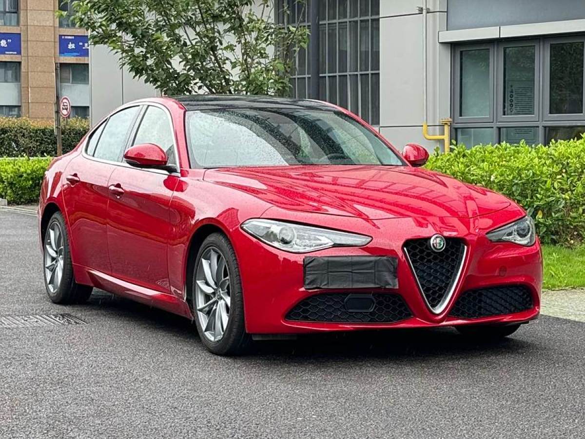 阿爾法·羅密歐 Giulia  2017款 2.0T 200HP 豪華版圖片