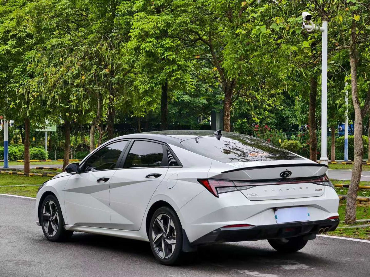 現(xiàn)代 伊蘭特  2023款 1.5L CVT GLS領(lǐng)先版圖片