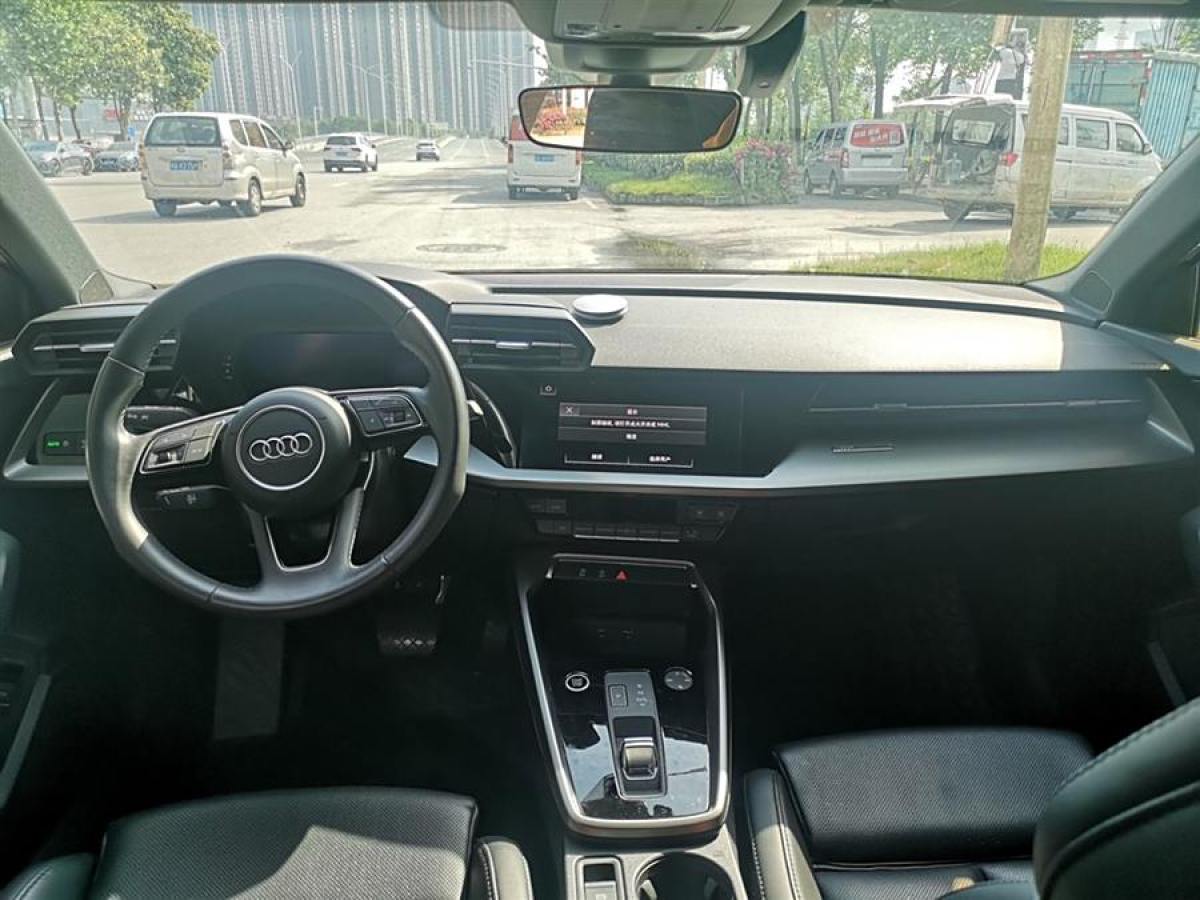 奧迪 奧迪A3  2021款 Sportback 35 TFSI 進(jìn)取致雅型圖片