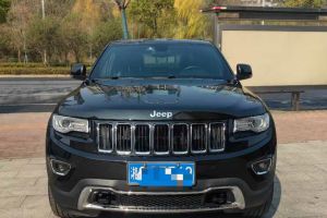 大切諾基 Jeep 3.0L 精英導(dǎo)航版