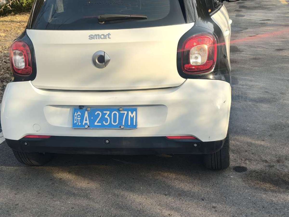 smart forfour  2018款 0.9T 66千瓦先鋒版圖片