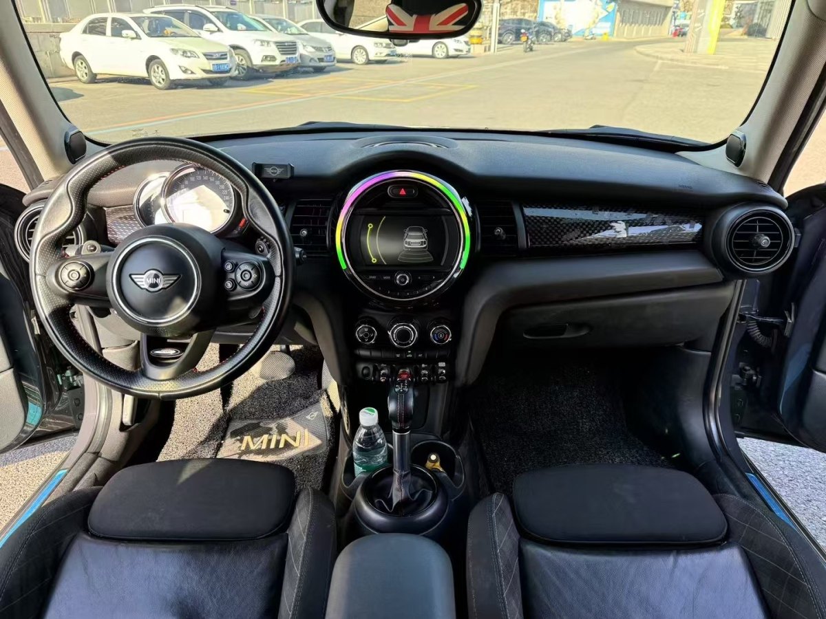 MINI MINI  2015款 2.0T COOPER S 五門版圖片