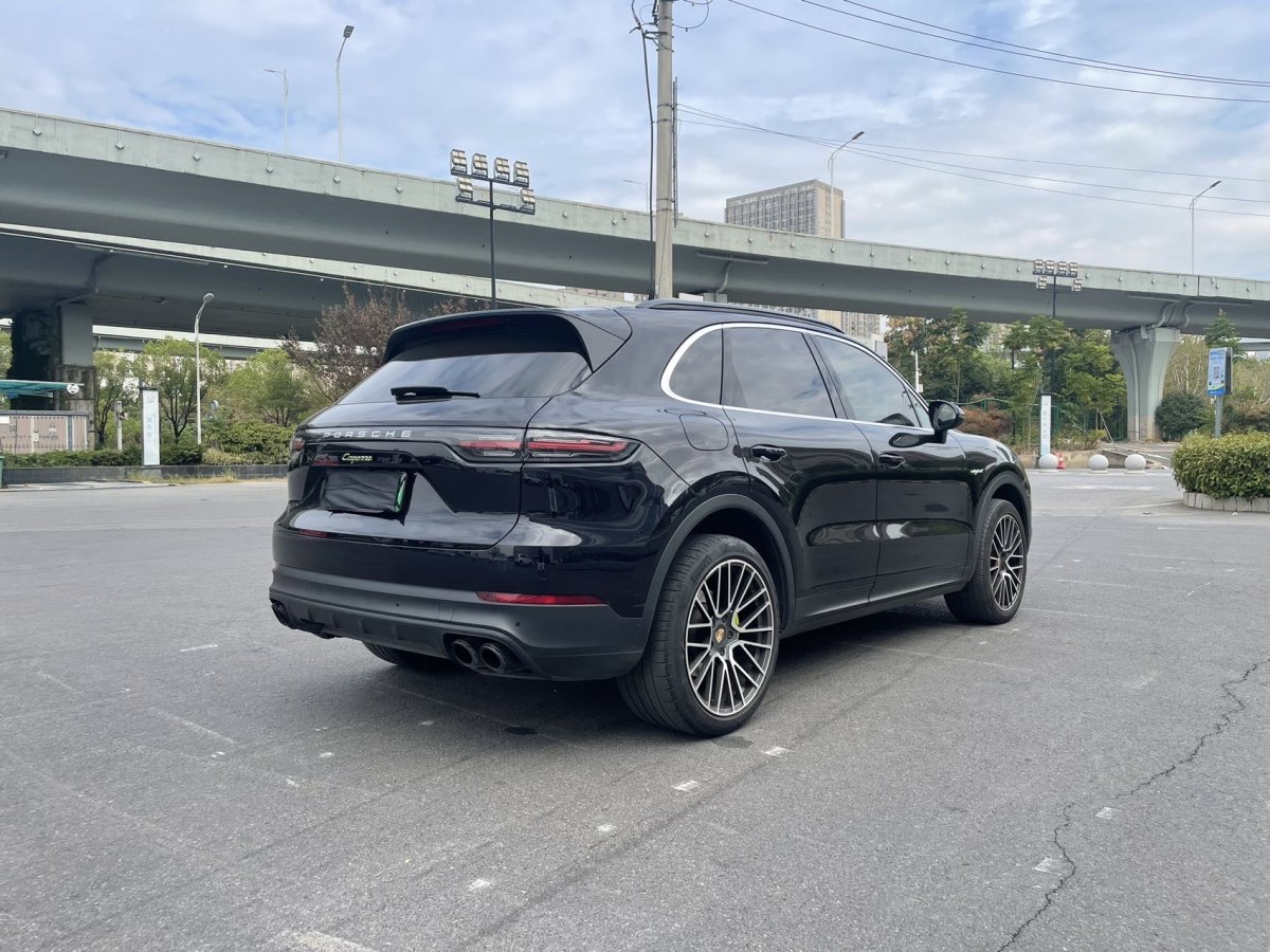 保時(shí)捷 Cayenne新能源  2021款 Cayenne E-Hybrid 2.0T圖片