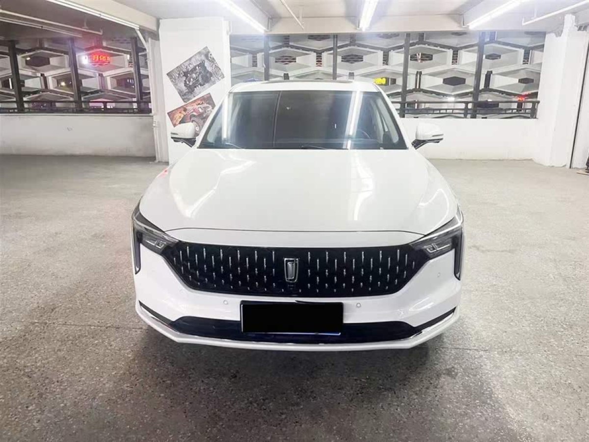 奔騰 B70  2023款 1.5T 自動悅享型70周年紀念版圖片