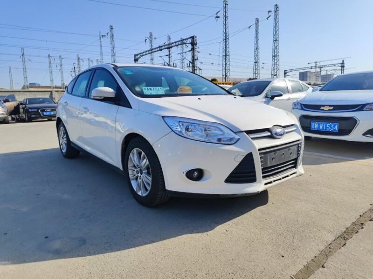 福特 ?？怂? 2012款 兩廂 1.6L 自動(dòng)舒適型圖片