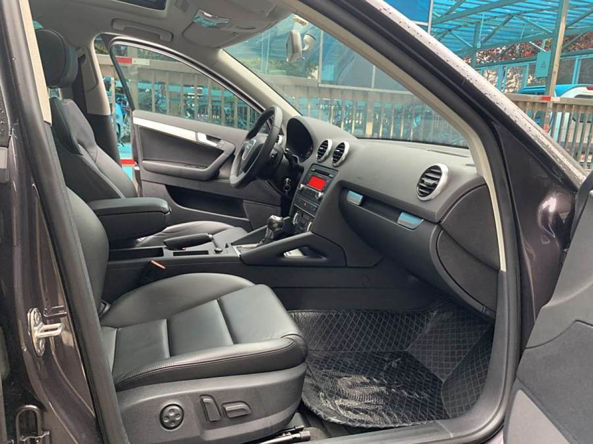 奧迪 奧迪A3  2012款 Sportback 1.8T 豪華型圖片