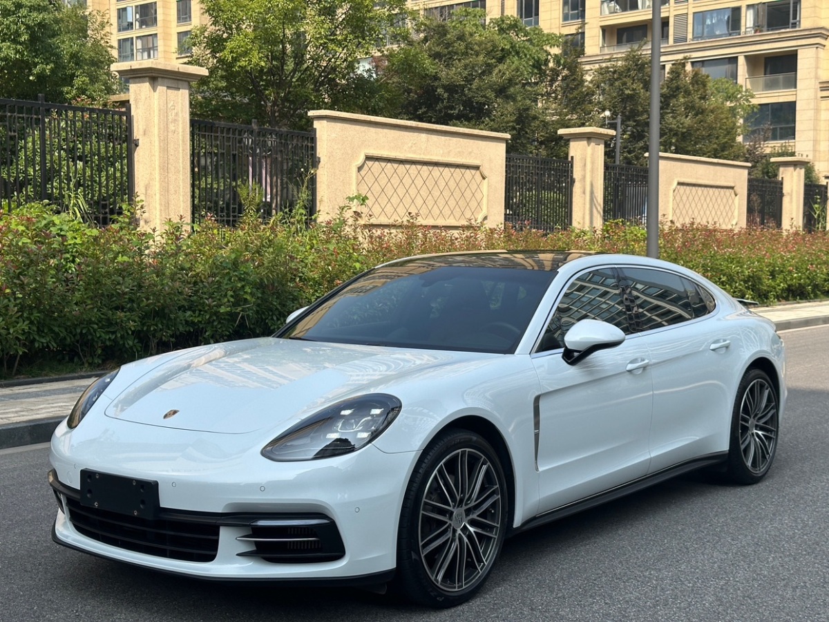 2019年7月保時(shí)捷 Panamera  2019款 Panamera 4 行政加長(zhǎng)版 2.9T