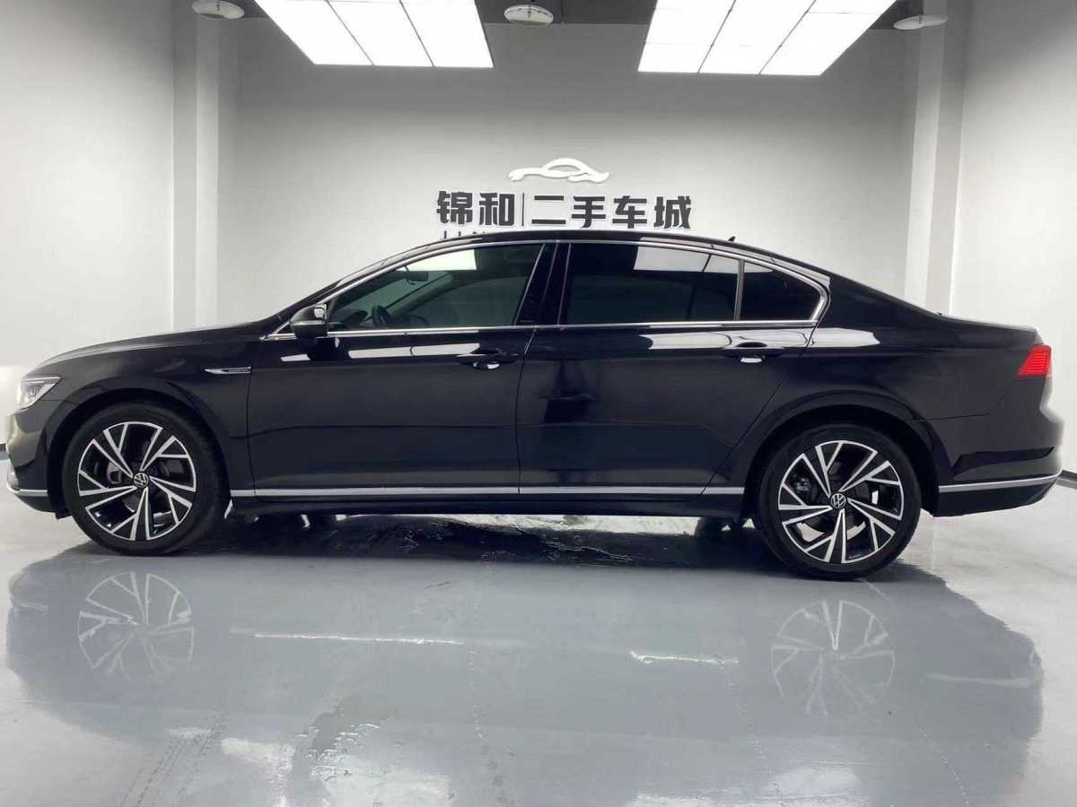 大眾 邁騰  2021款 330TSI DSG 30周年紀(jì)念版圖片