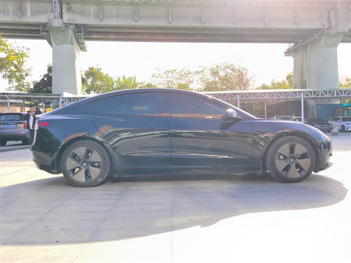 特斯拉 Model 3  2021款 改款 標準續(xù)航后驅(qū)升級版圖片