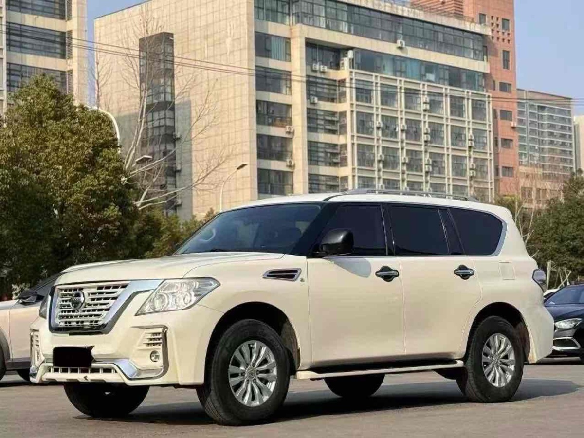 日產(chǎn) 途樂  2018款 4.0L 領(lǐng)英型圖片