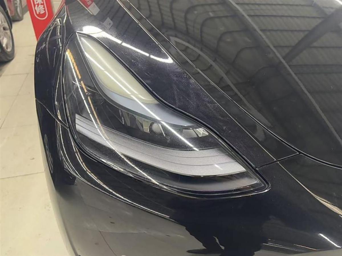 特斯拉 Model 3  2022款 后輪驅(qū)動版圖片