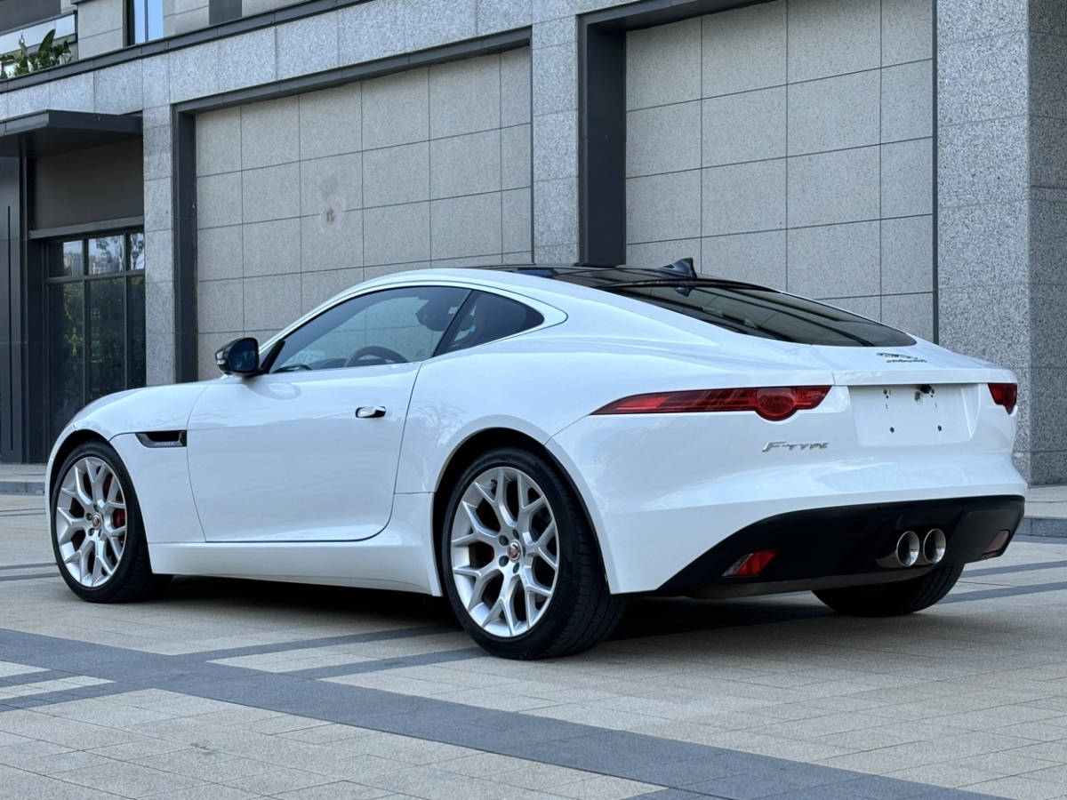 捷豹 F-TYPE  2016款 3.0T 硬頂版圖片