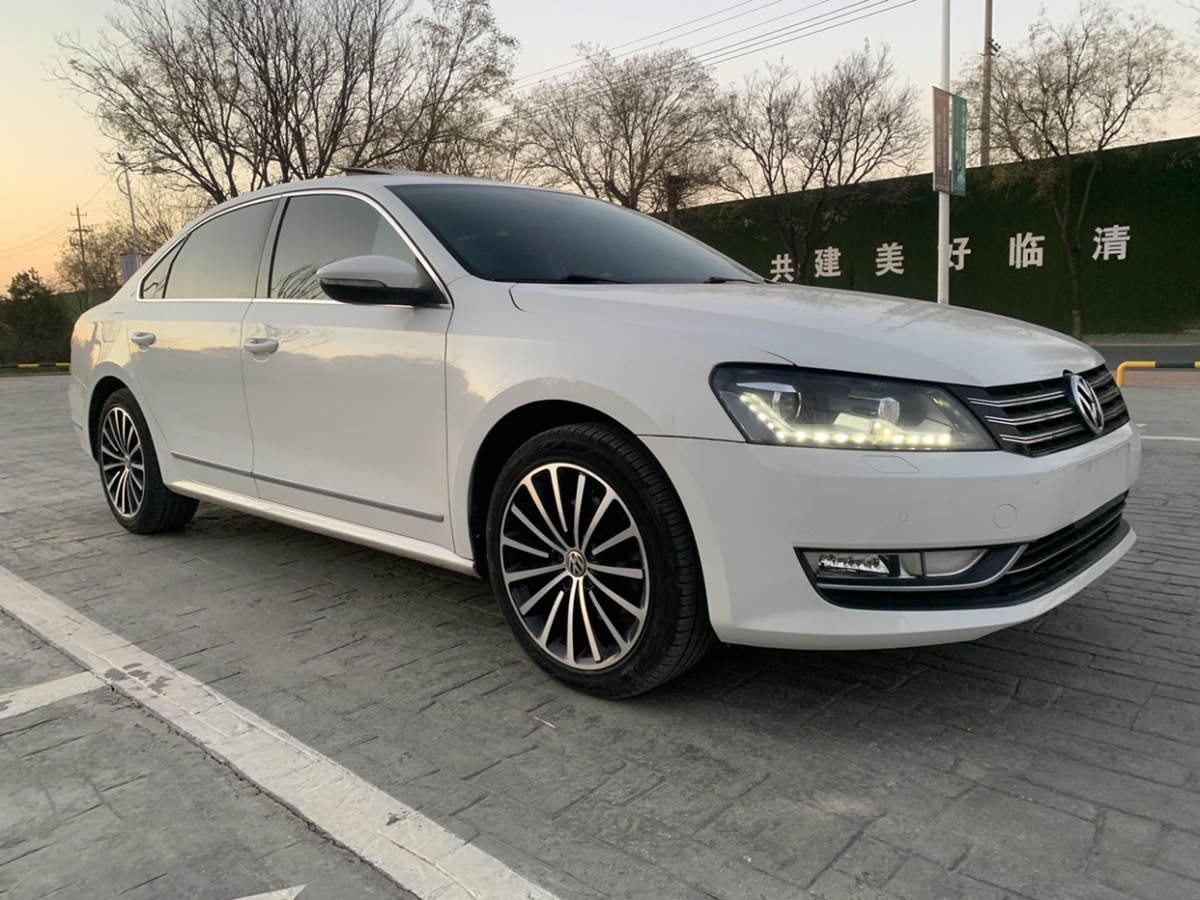 大眾 帕薩特  2014款 1.8TSI DSG御尊導(dǎo)航版圖片