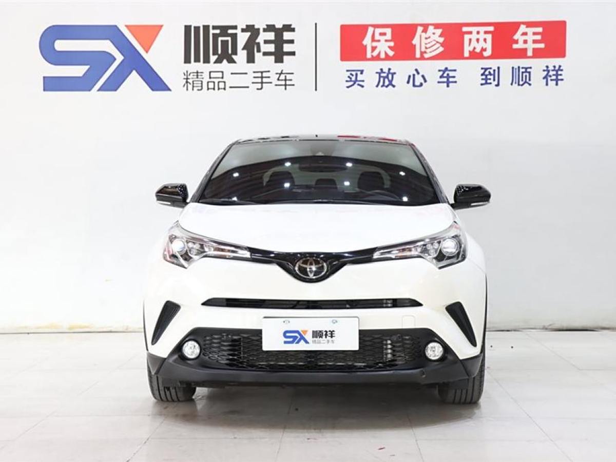 豐田 C-HR  2018款 2.0L 領(lǐng)先天窗版 國(guó)V圖片