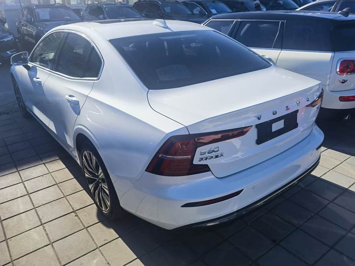 沃爾沃 S60L  2023款 B4 智遠豪華版圖片